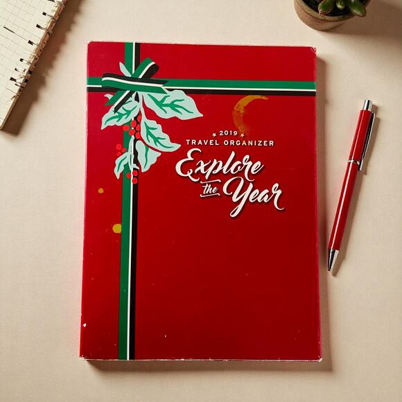 2019 Starbucks Mermaid Phillipines Green Teal Travel Organizer New Years Book - Picture 2 of 8